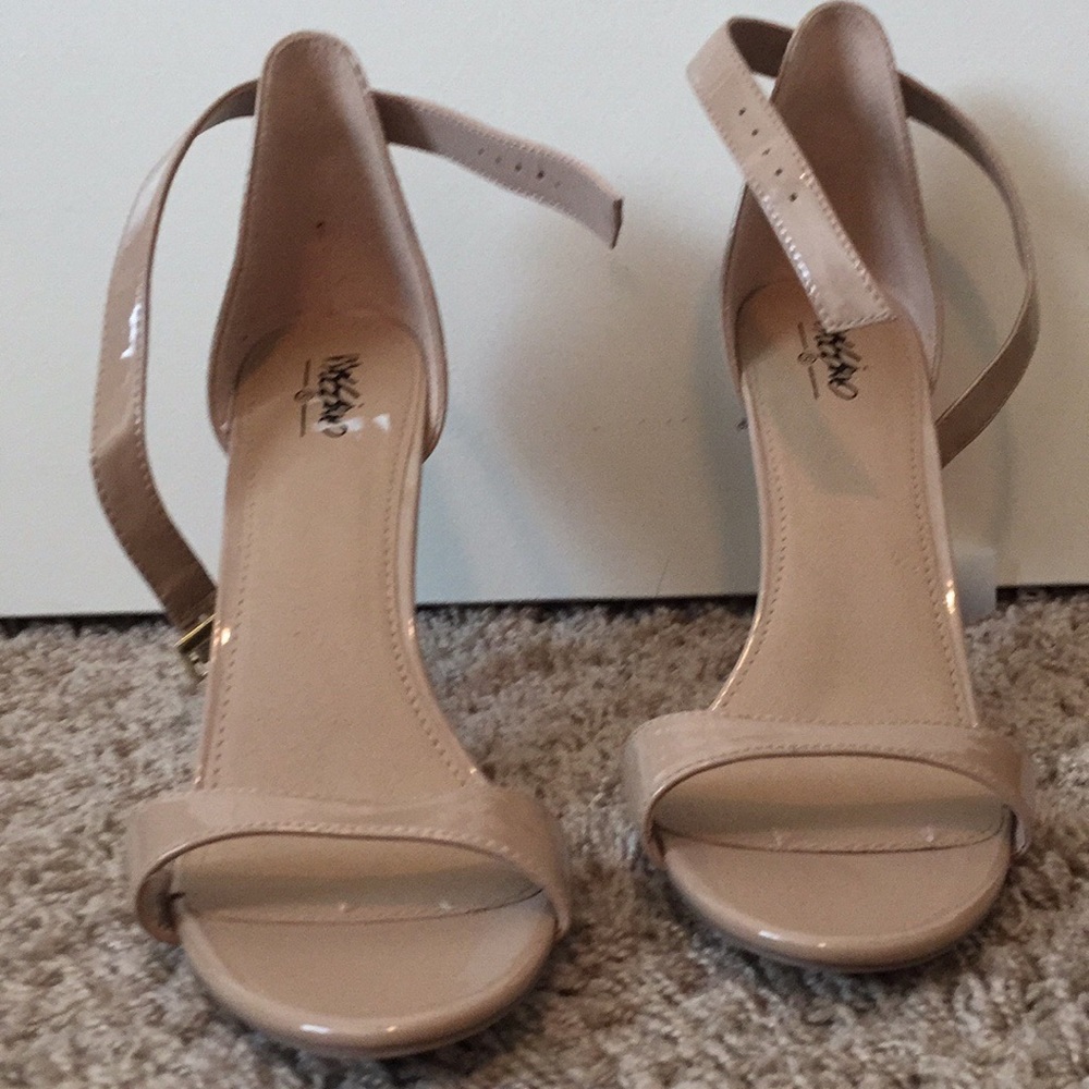 Tan heels